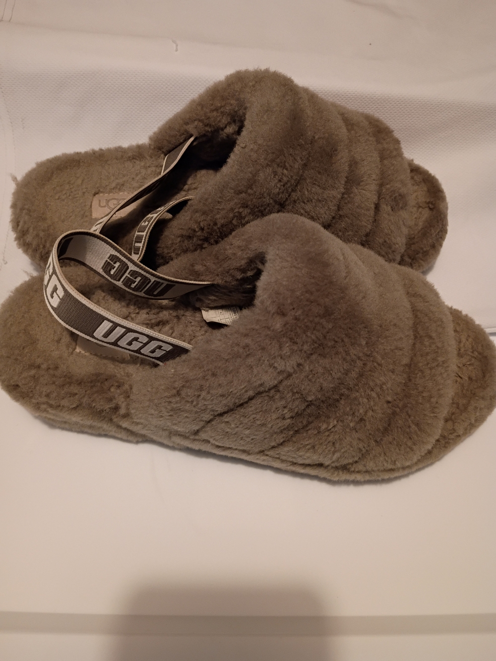 UGG Fluff Cozy Slide Sandals in Taupe